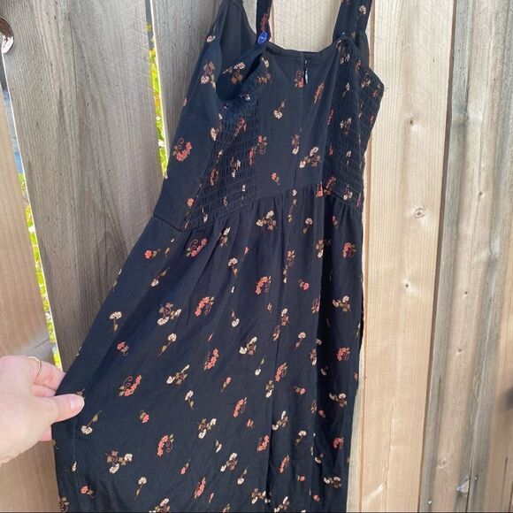 Madewell Smocked Crop Jumpsuit in Flower Toss - Picture 11 of 15